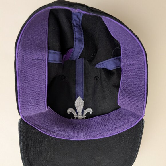 Gents Brand Fleur-de-Lis Black Baseball Cap Elastic Back, One Size 22" - Picture 3 of 7